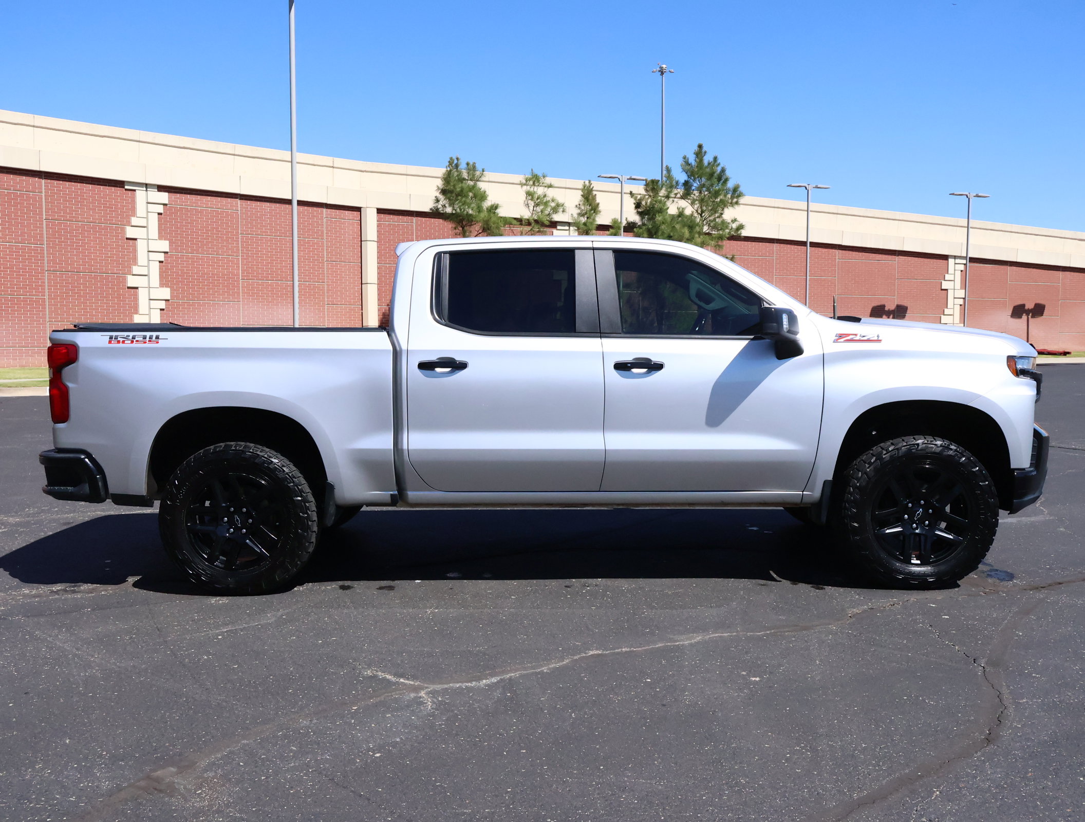 Used 2022 Chevrolet Silverado 1500 LT Trail Boss w/ LT Trail Boss Premium Package AWD/4WD image 35
