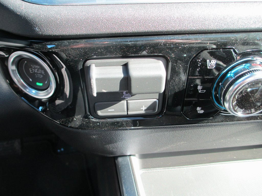 New 2026 GMC Sierra 1500 SLT w/ SLT Convenience Package image 17