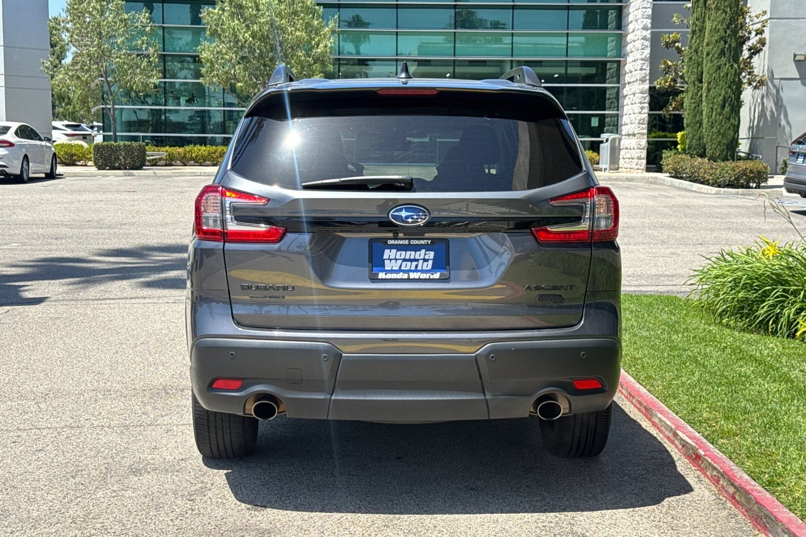 Used 2024 Subaru Ascent Onyx Edition AWD/4WD image 6