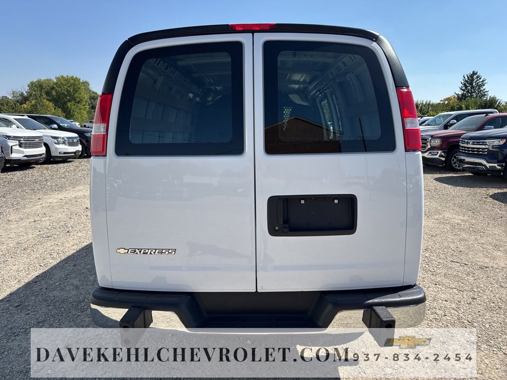 Used 2023 Chevrolet Express 2500 w/ Driver Convenience Package image 4