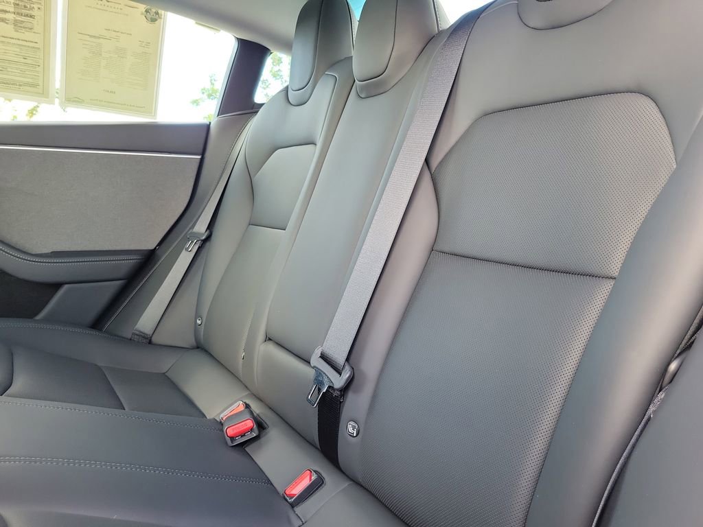 Used 2024 Tesla Model 3 Standard Range RWD image 8