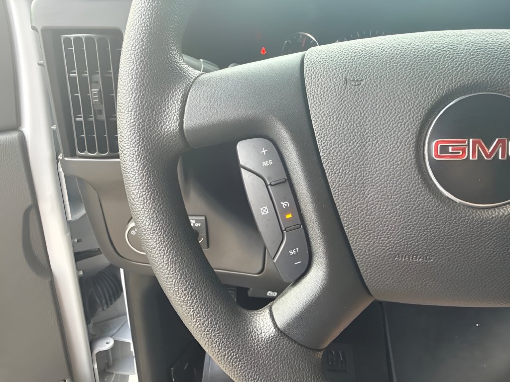 Used 2025 GMC Savana 3500 LT w/ LT Preferred Equipment Group RWD image 30