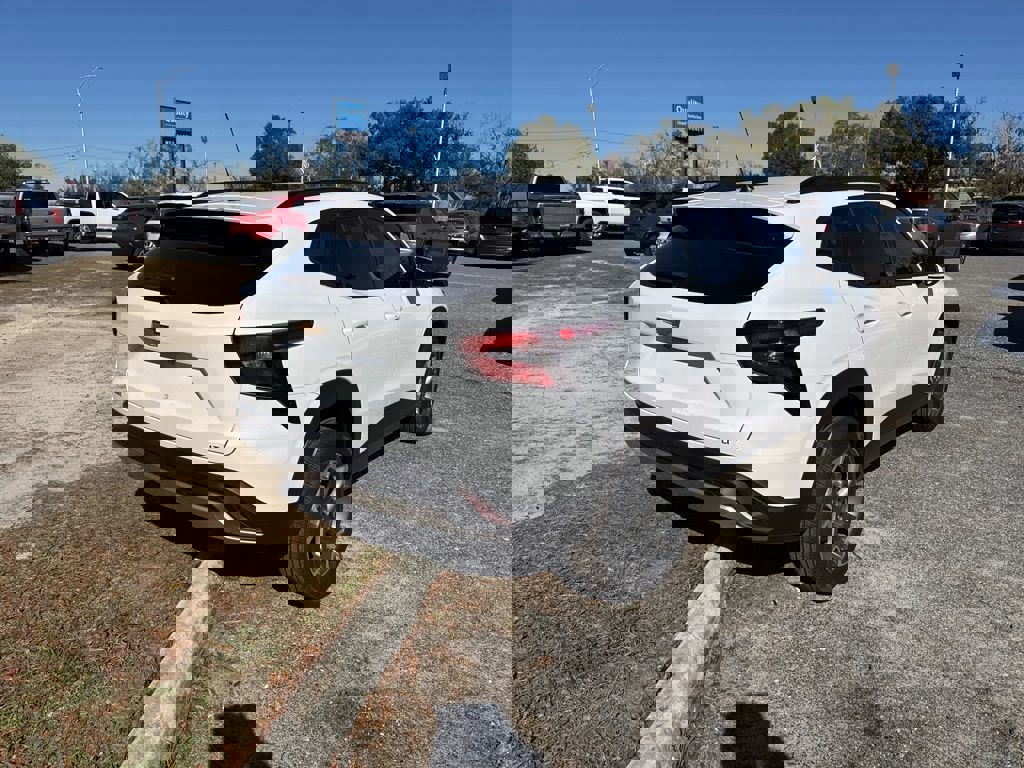 New 2026 Chevrolet Trax LT w/ Driver Confidence Package image 4