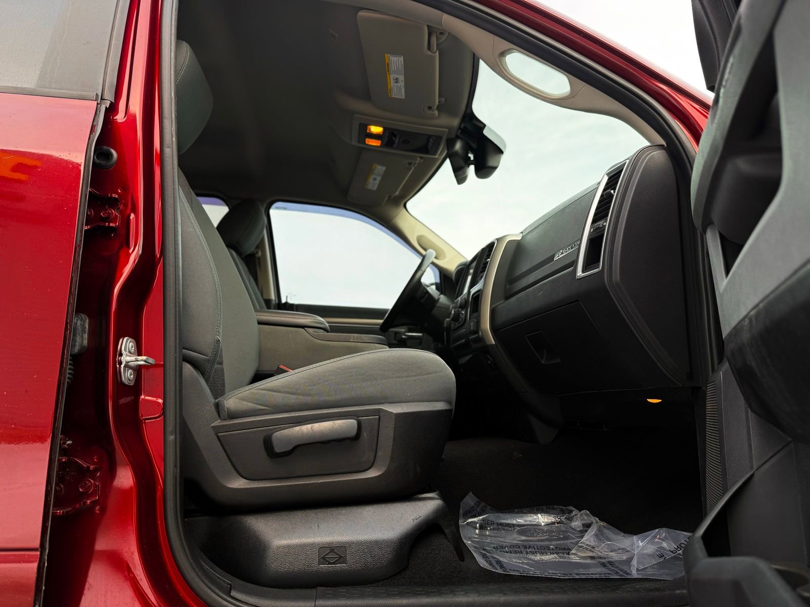 Used 2017 RAM 1500 Big Horn image 32