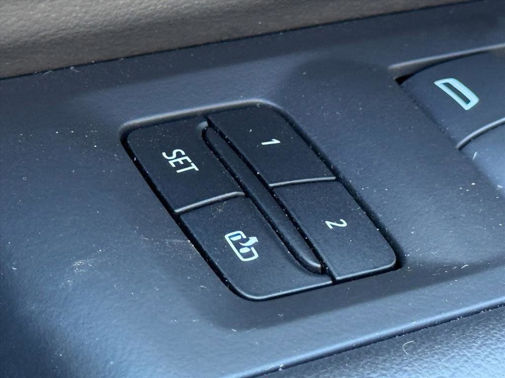 Certified 2023 GMC Yukon XL SLT image 23