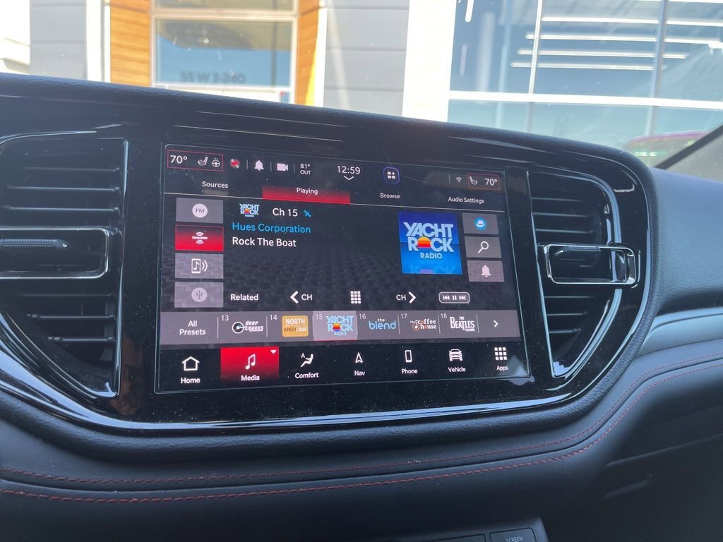 Used 2025 Dodge Durango GT w/ Blacktop Package image 10