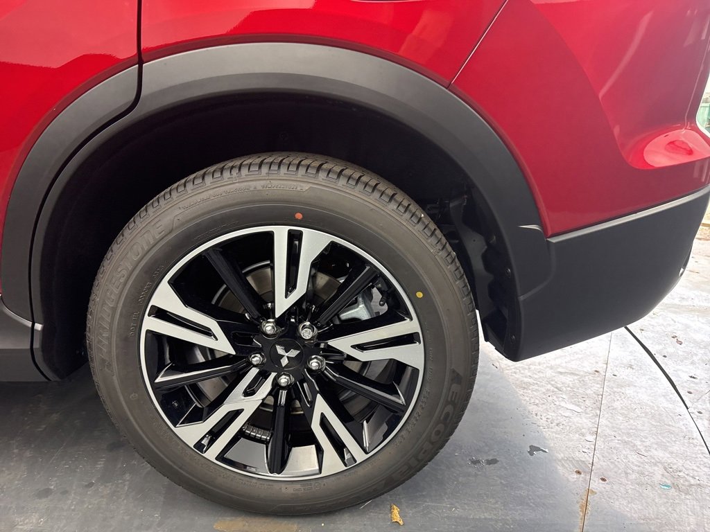 New 2026 Mitsubishi Eclipse Cross SE image 11