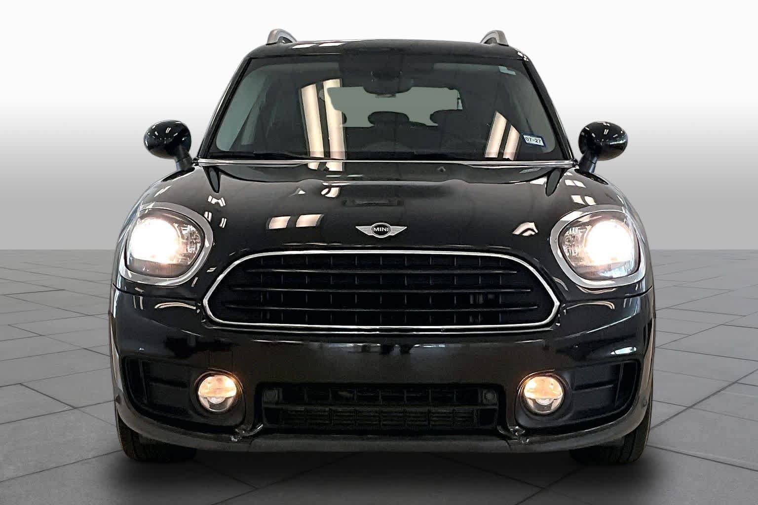 Used 2018 MINI Cooper Countryman FWD image 3