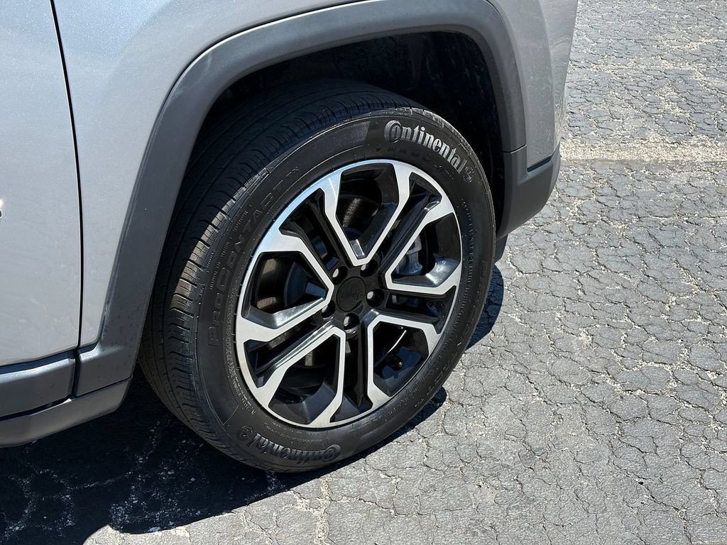 Used 2023 Jeep Compass Limited AWD/4WD image 9