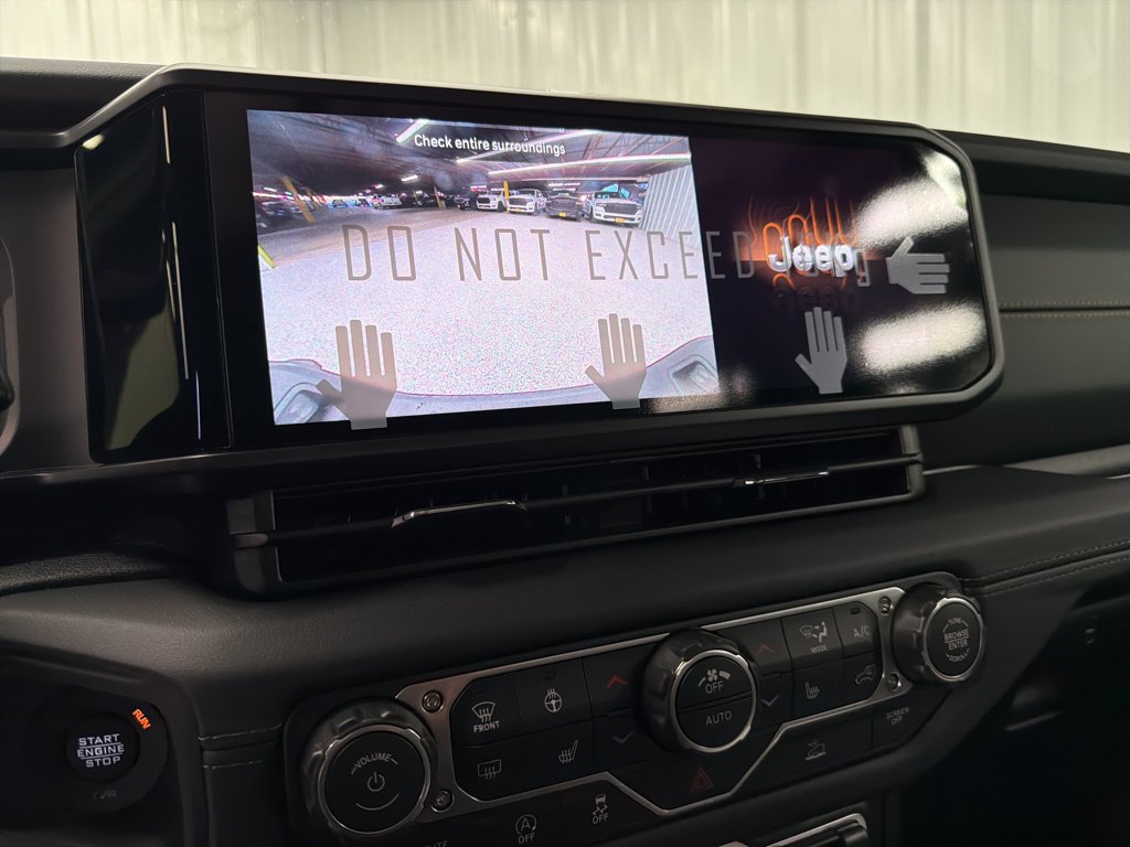 New 2026 Jeep Gladiator Sport AWD/4WD image 19