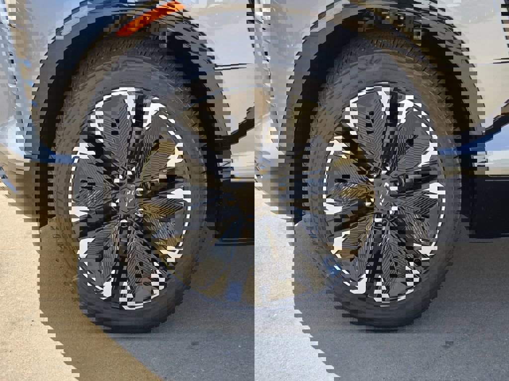 New 2025 Chevrolet Blazer EV RS w/ Super Cruise Package AWD/4WD image 18