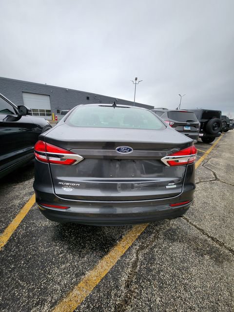 Used 2020 Ford Fusion SE image 15