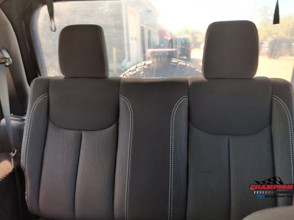 Used 2014 Jeep Wrangler Rubicon w/ Power Convenience Group AWD/4WD image 15