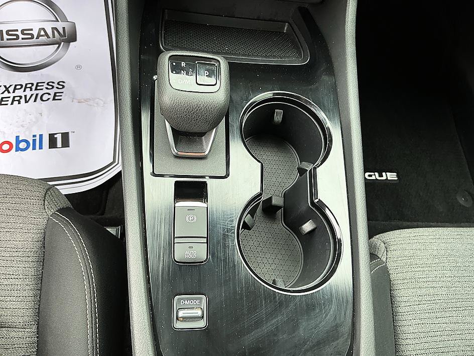 Certified 2023 Nissan Rogue SV FWD image 19
