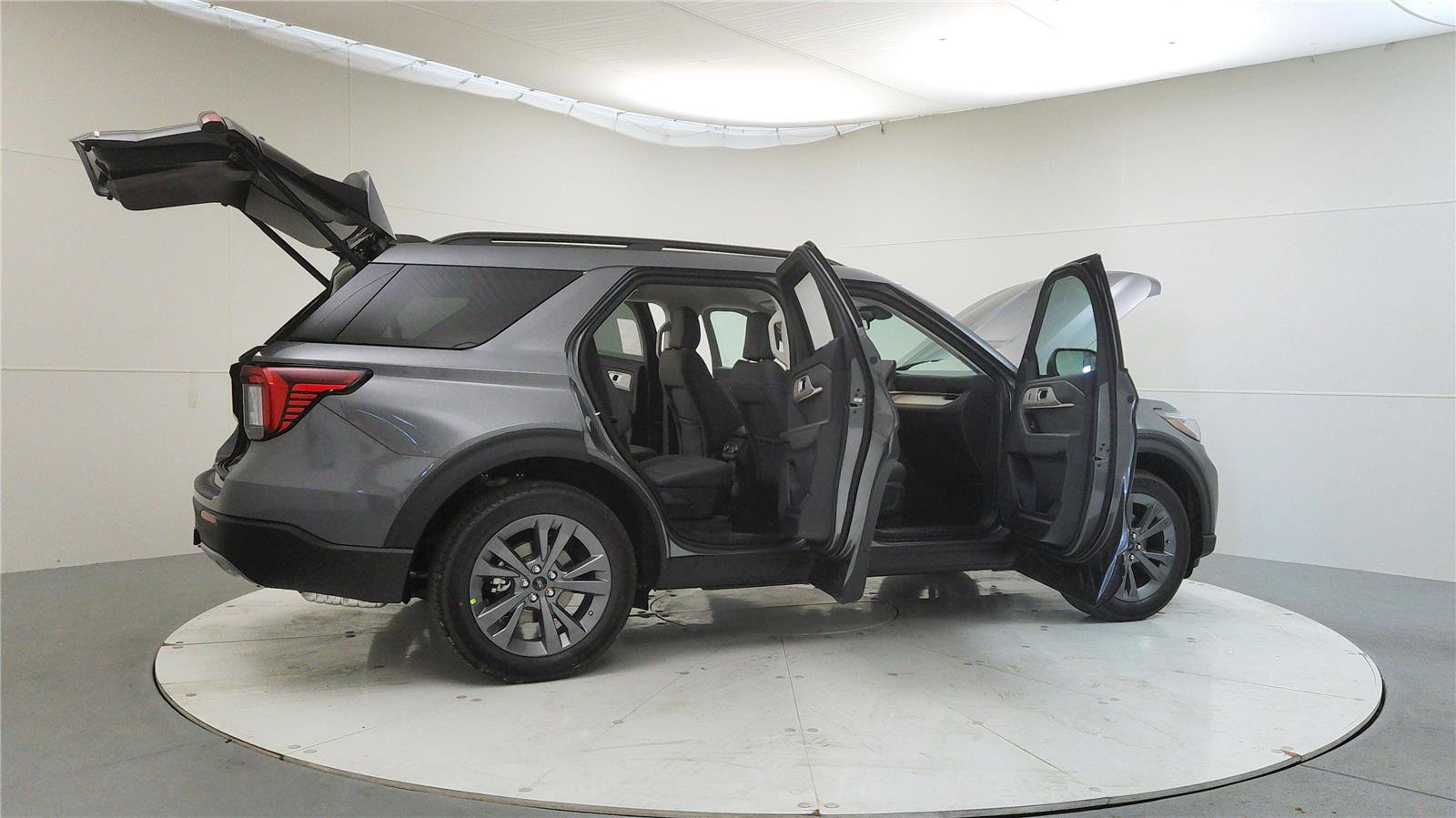 New 2026 Ford Explorer Active image 13