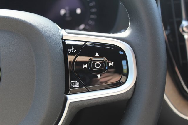 New 2026 Volvo XC60 B5 Plus w/ Climate Package image 16