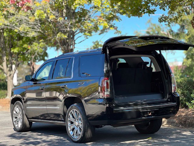 Used 2015 GMC Yukon Denali w/ Premium Package AWD/4WD image 42