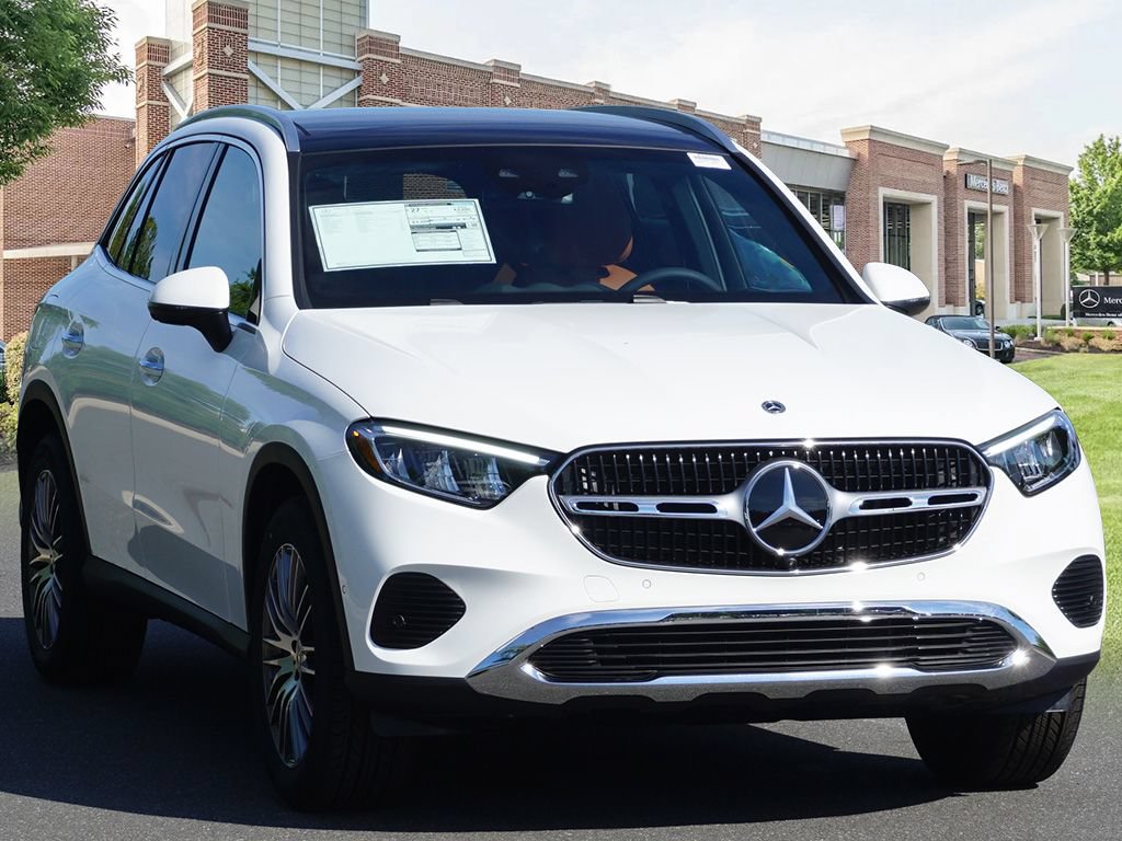 Certified 2026 Mercedes-Benz GLC 300 image 3