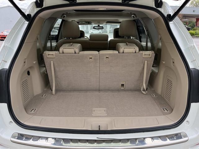 Used 2015 Nissan Pathfinder Platinum w/ Family Entertainment Package image 21