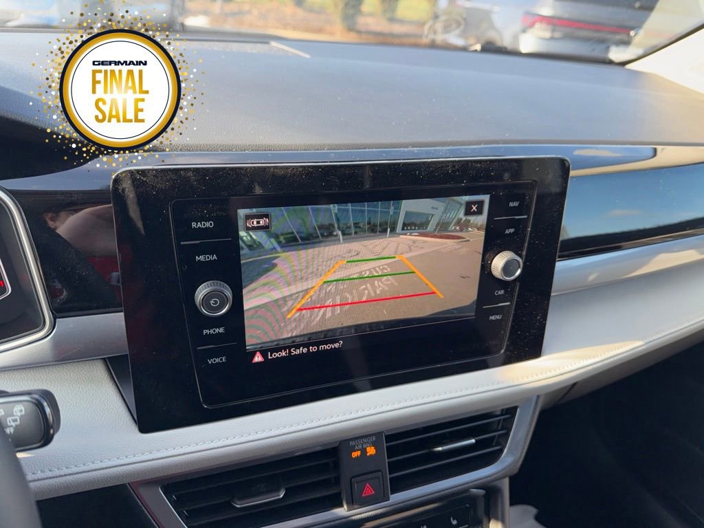 New 2026 Volkswagen Taos SEL image 25