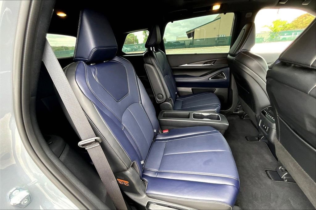 Certified 2026 INFINITI QX60 Sport w/ Dark Cargo Package AWD/4WD image 40