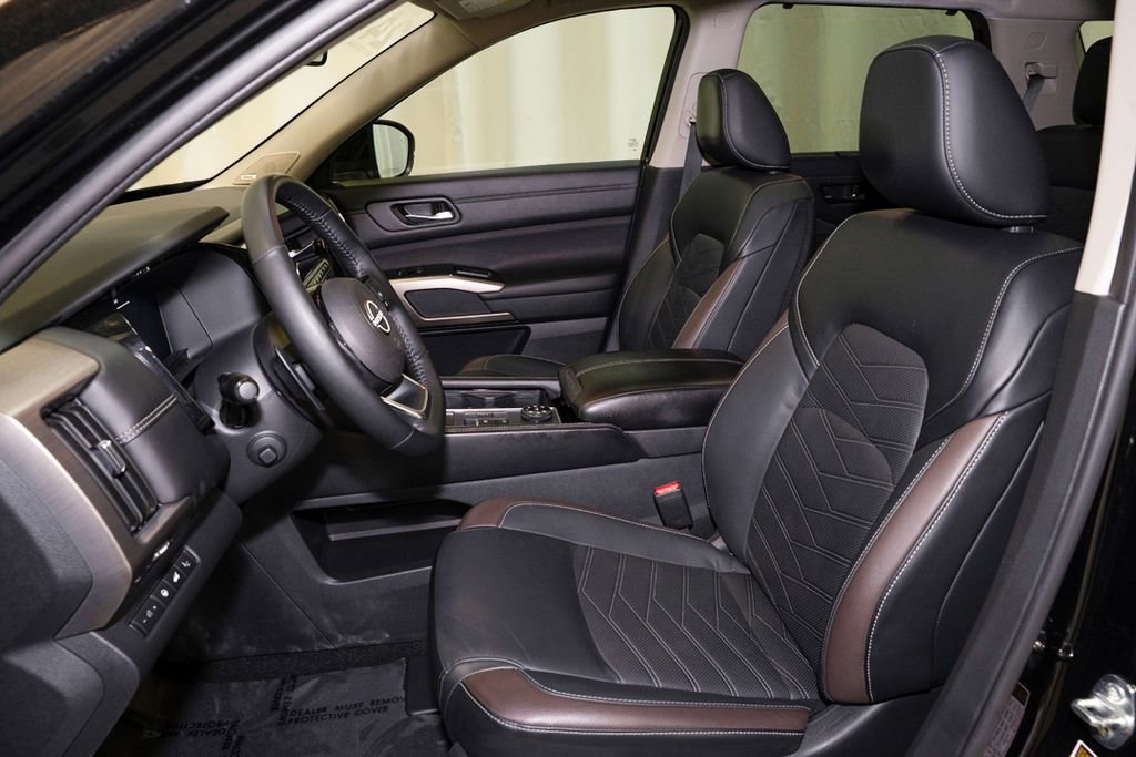 Certified 2024 Nissan Pathfinder Platinum w/ Cargo Package image 14