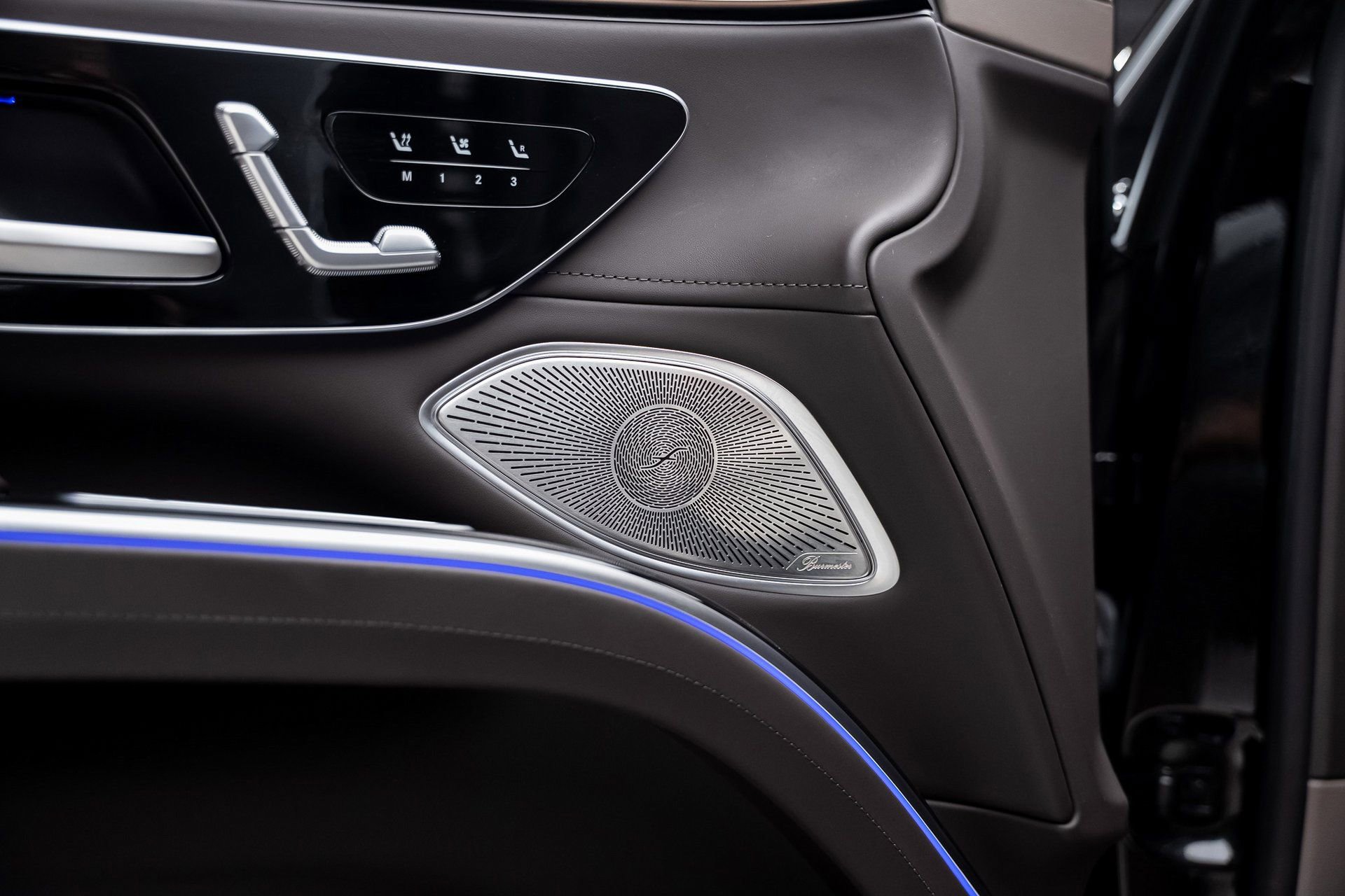 Used 2024 Mercedes-Benz Maybach EQS 680 4MATIC image 54