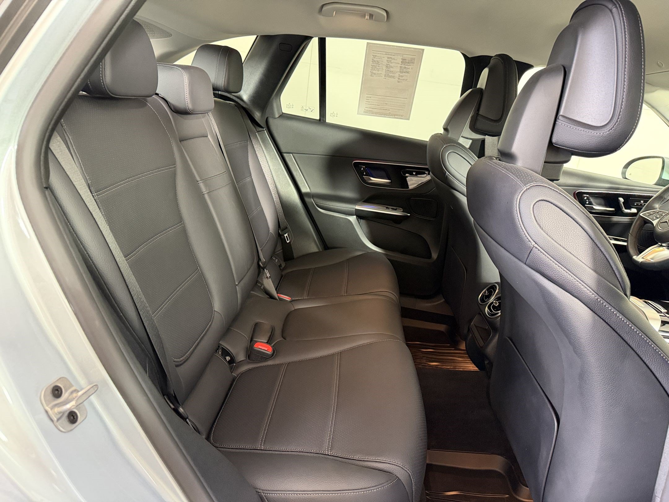 Certified 2025 Mercedes-Benz GLC 350e 4MATIC image 30