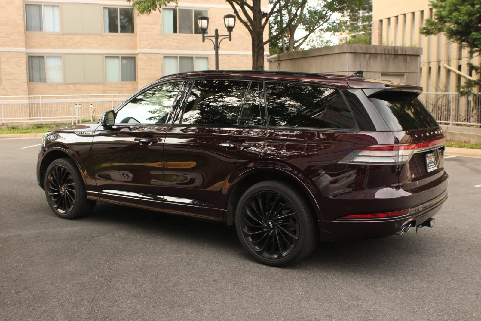 Used 2023 Lincoln Aviator Reserve w/ Equipment Group 201A AWD/4WD image 10