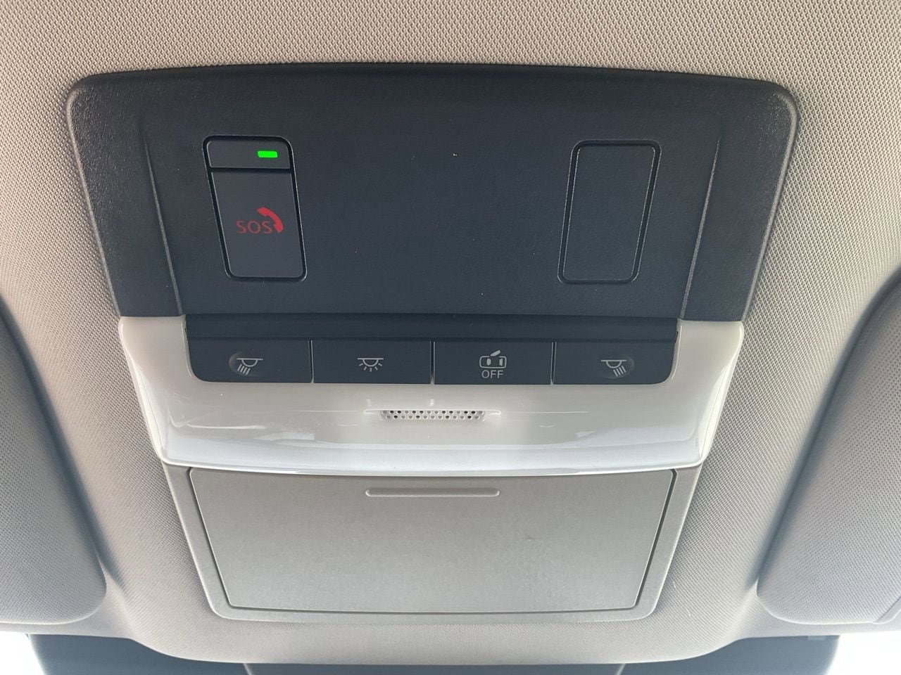 Used 2025 Nissan Pathfinder SV FWD image 17