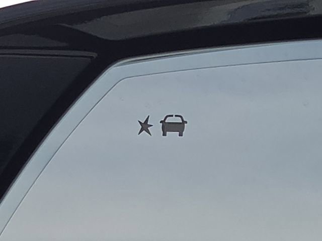 Used 2021 GMC Yukon SLT w/ SLT Luxury Plus Package image 13