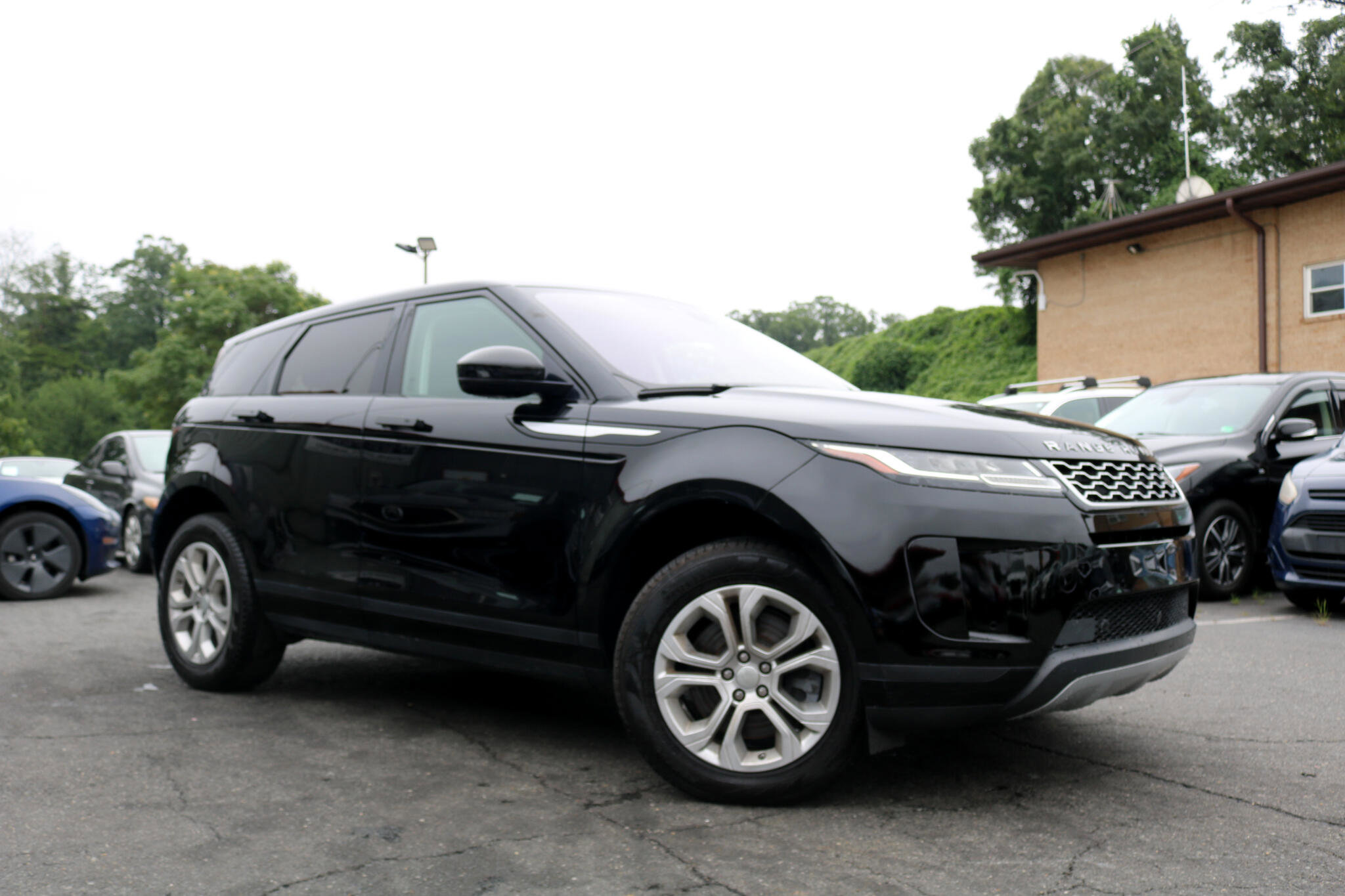Used 2020 Land Rover Range Rover Evoque S image 6