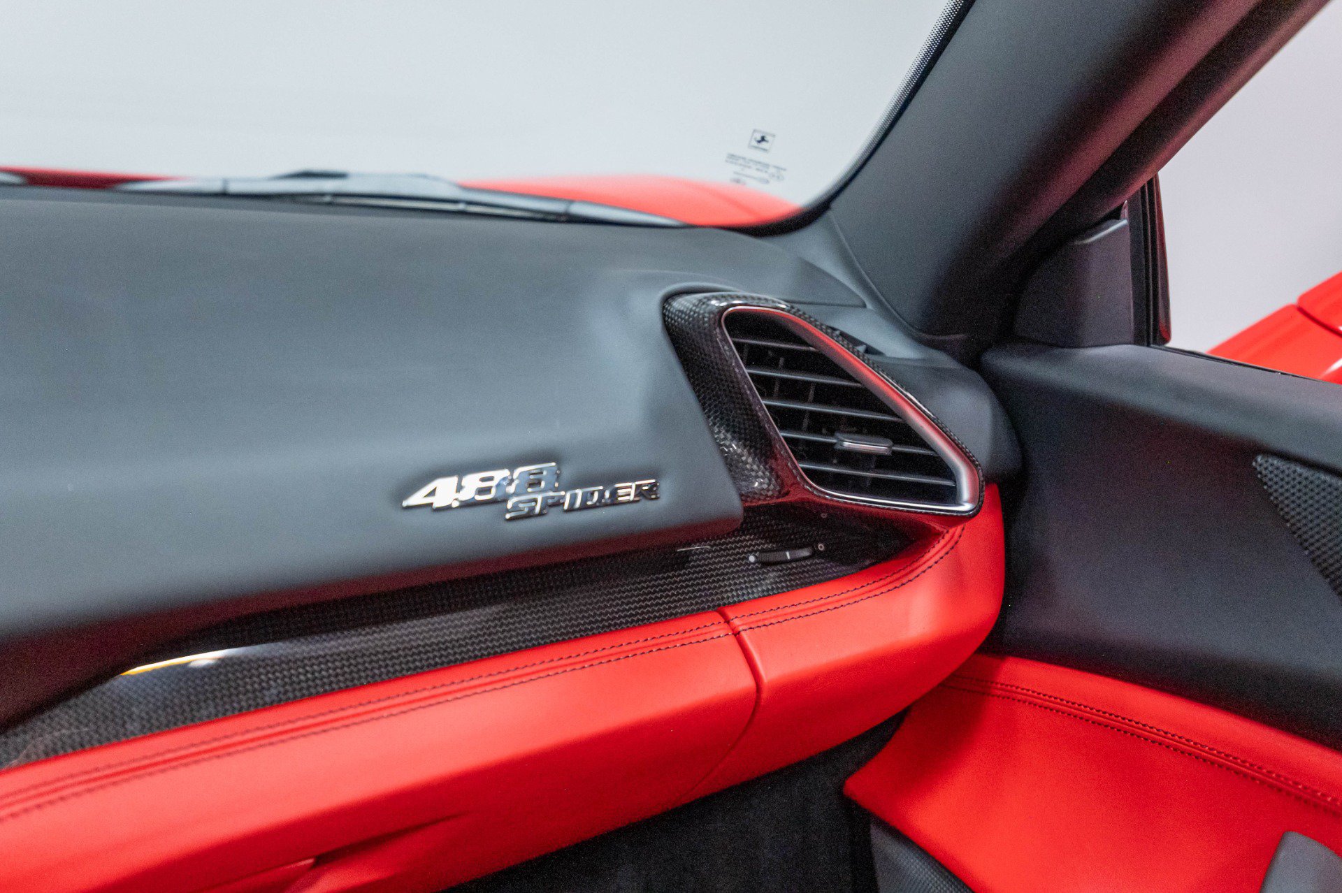 Used 2018 Ferrari 488 Spider RWD image 41