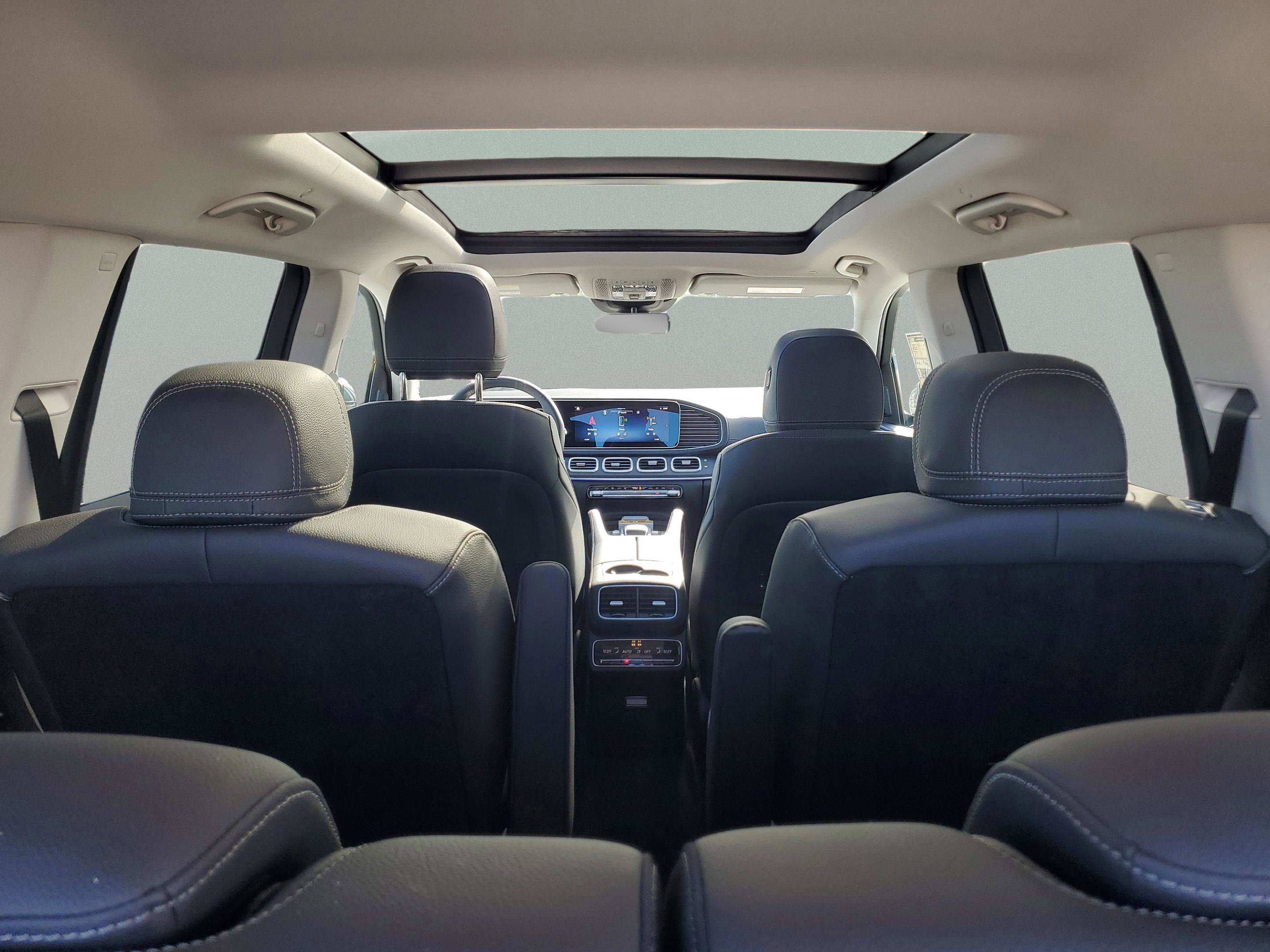 Certified 2026 Mercedes-Benz GLS 450 4MATIC image 10