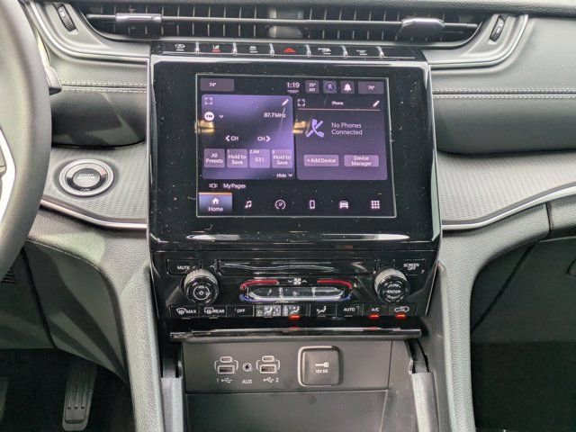 New 2025 Jeep Grand Cherokee L Laredo image 16