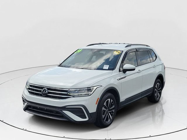 Certified 2024 Volkswagen Tiguan S FWD image 27
