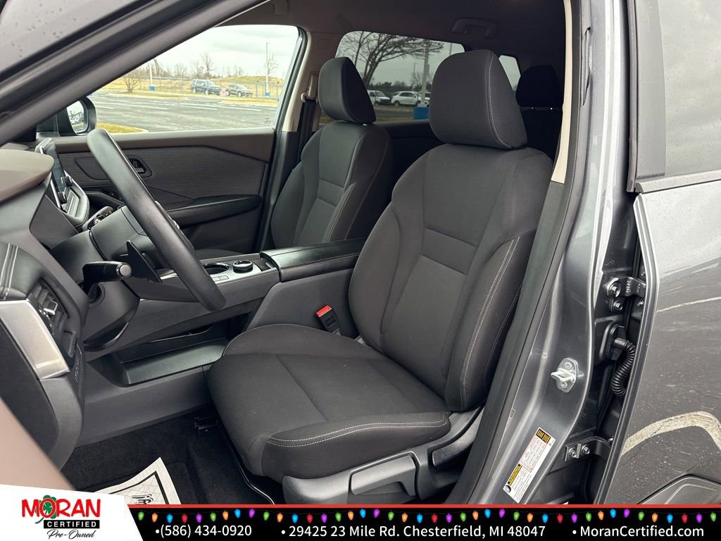 Used 2023 Nissan Rogue S image 11