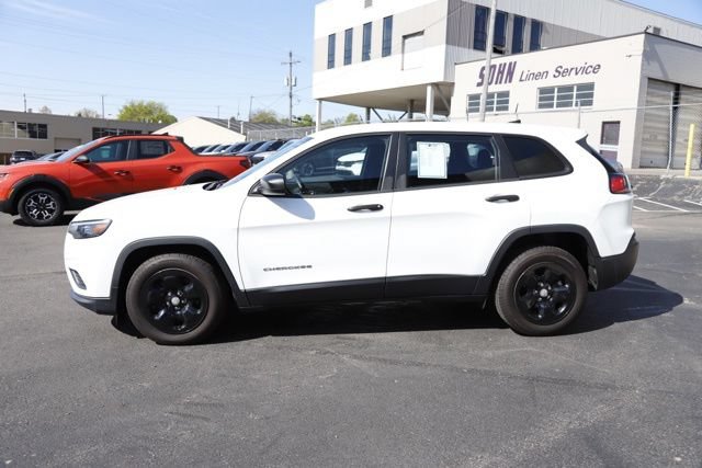 Used 2019 Jeep Cherokee Sport FWD image 9