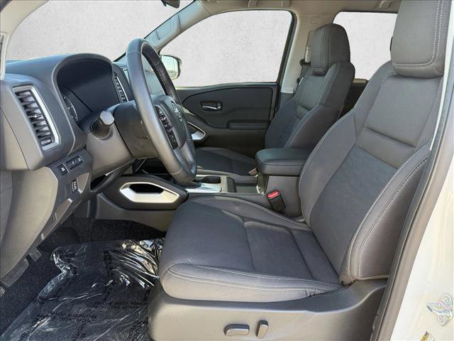 Used 2024 Nissan Frontier SV w/ SV Convenience Package image 10