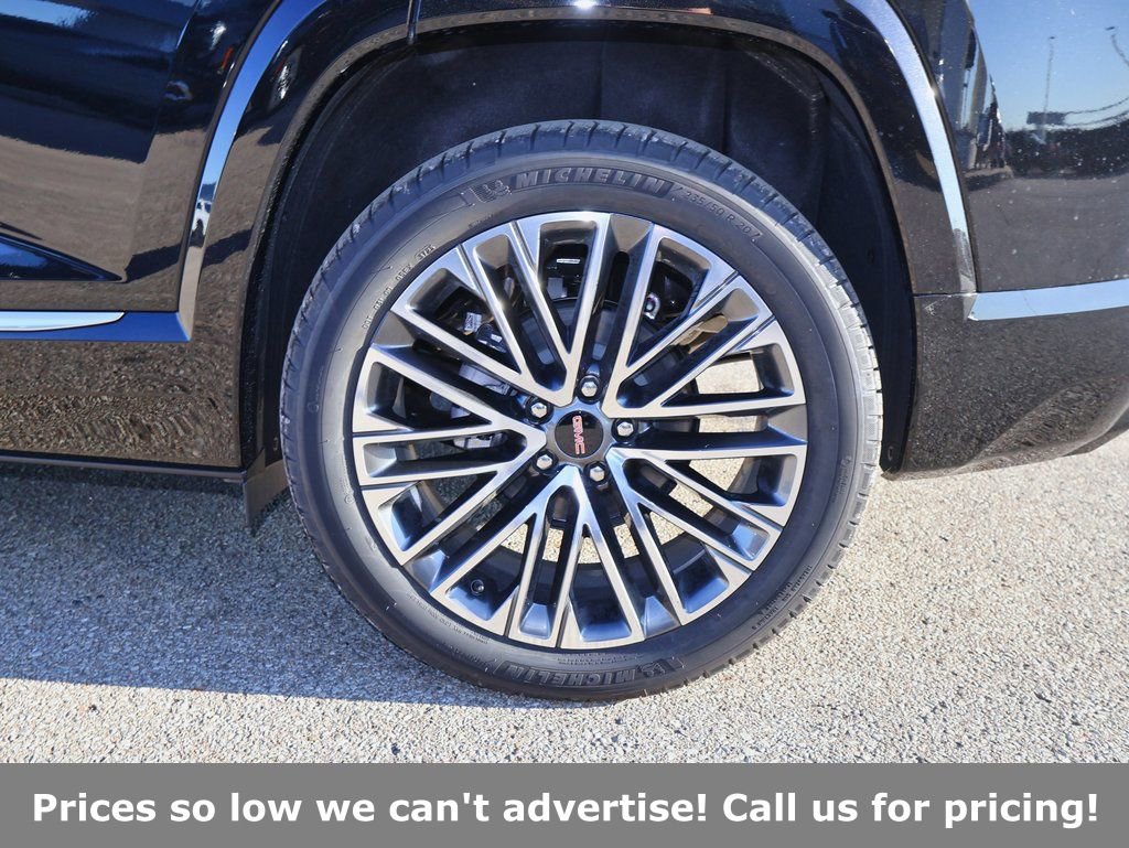 New 2026 GMC Terrain Denali w/ LPO, Floor Liner Package image 36