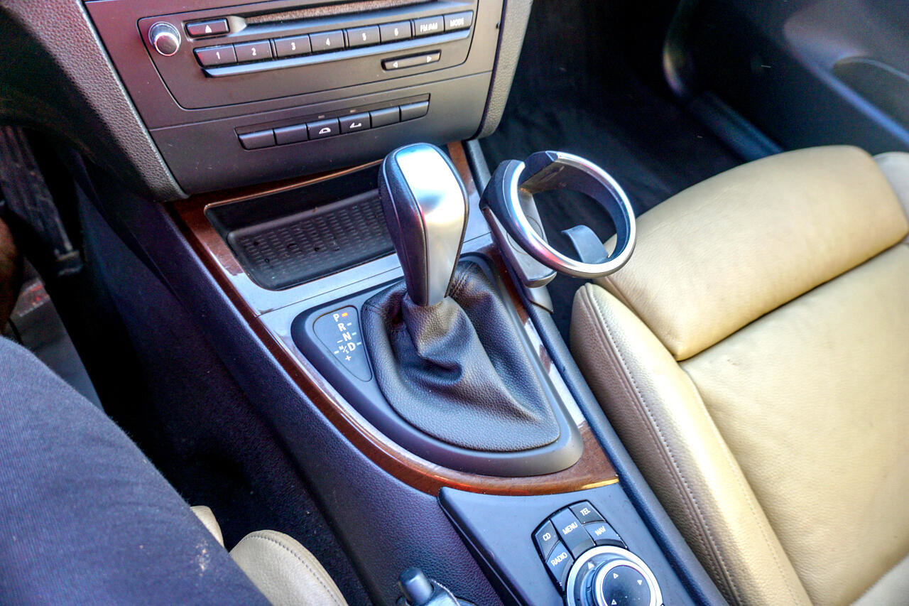 Used 2012 BMW 128i Convertible image 18