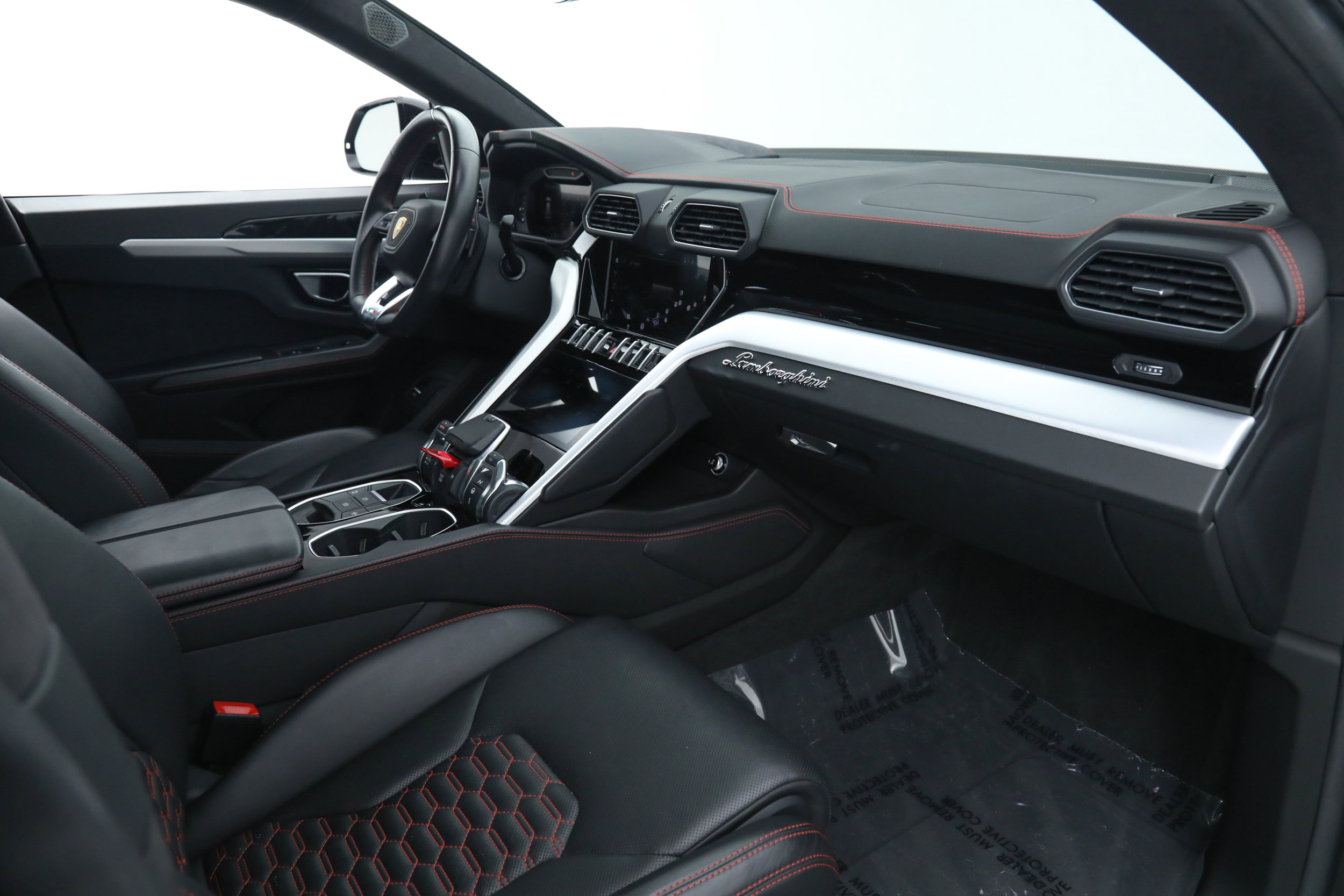 Used 2022 Lamborghini Urus image 14