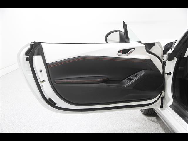 Certified 2023 MAZDA MX-5 Miata Grand Touring RWD image 5