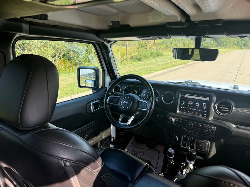 Used 2022 Jeep Wrangler Unlimited Sahara w/ Cold Weather Group AWD/4WD image 21