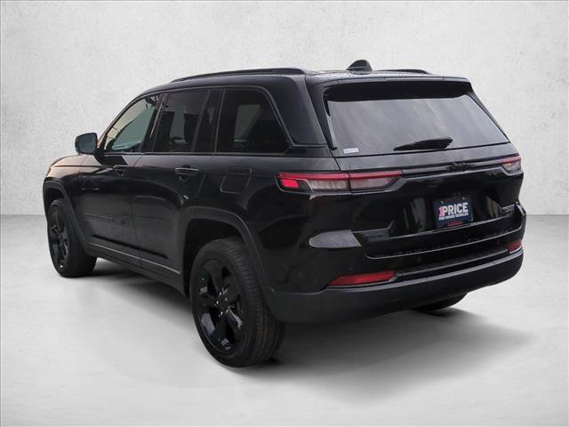 Used 2024 Jeep Grand Cherokee Limited w/ Black Appearance Package AWD/4WD image 7