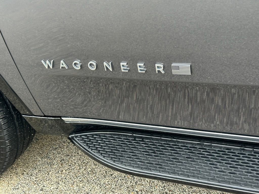 Used 2024 Jeep Wagoneer 4WD image 12