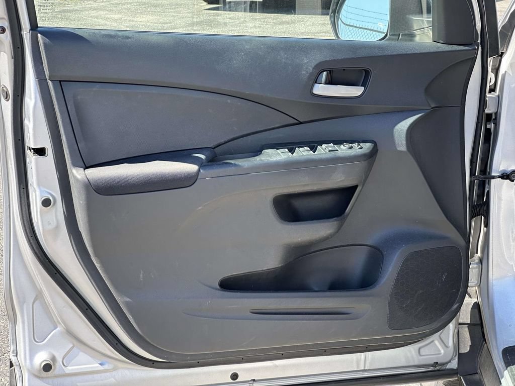 Used 2015 Honda CR-V LX image 8