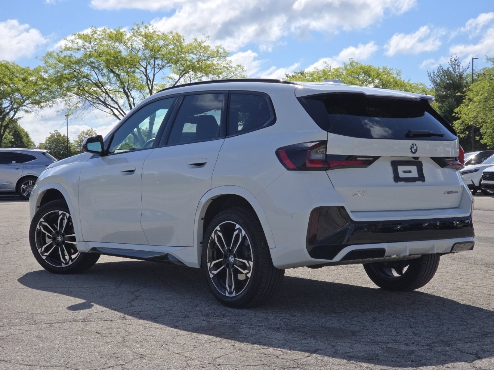 Used 2025 BMW X1 xDrive28i w/ Premium Package AWD/4WD image 23