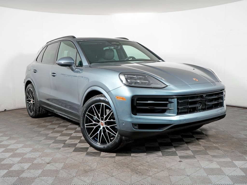 Certified 2026 Porsche Cayenne AWD/4WD image 9