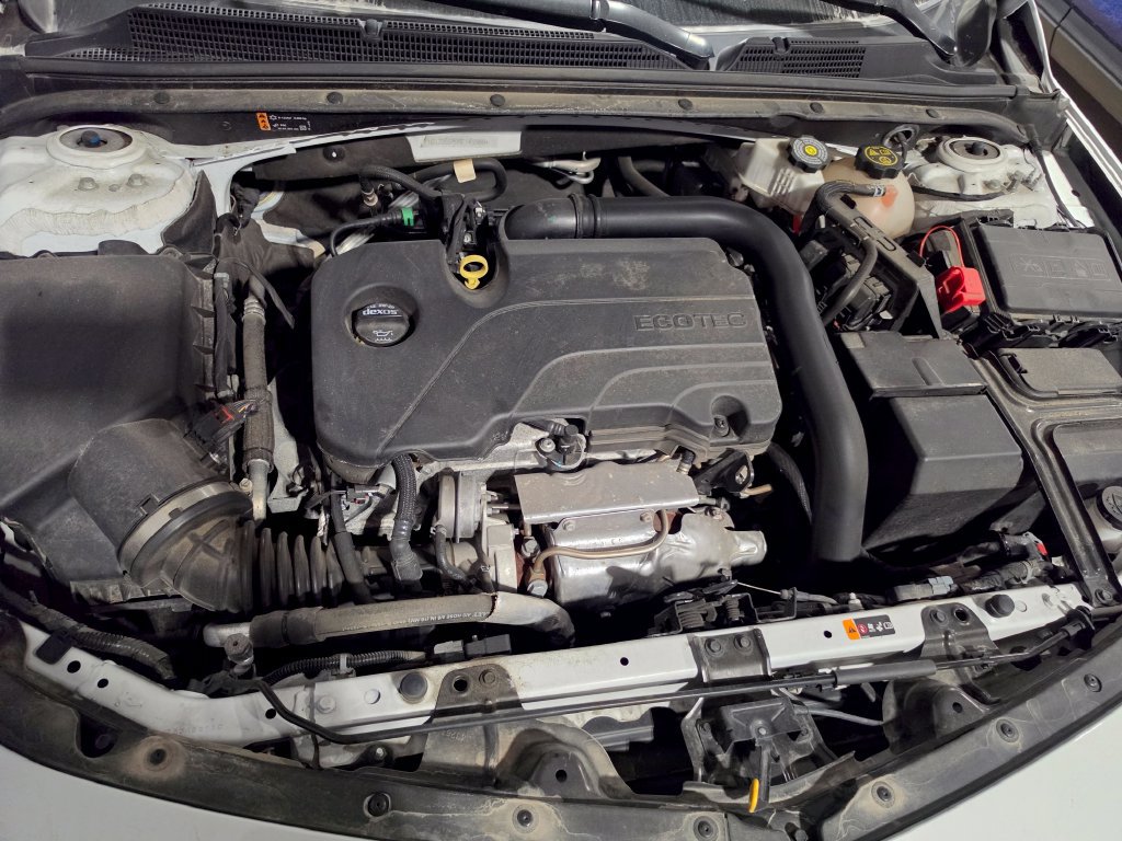 Used 2024 Chevrolet Malibu LT FWD image 9